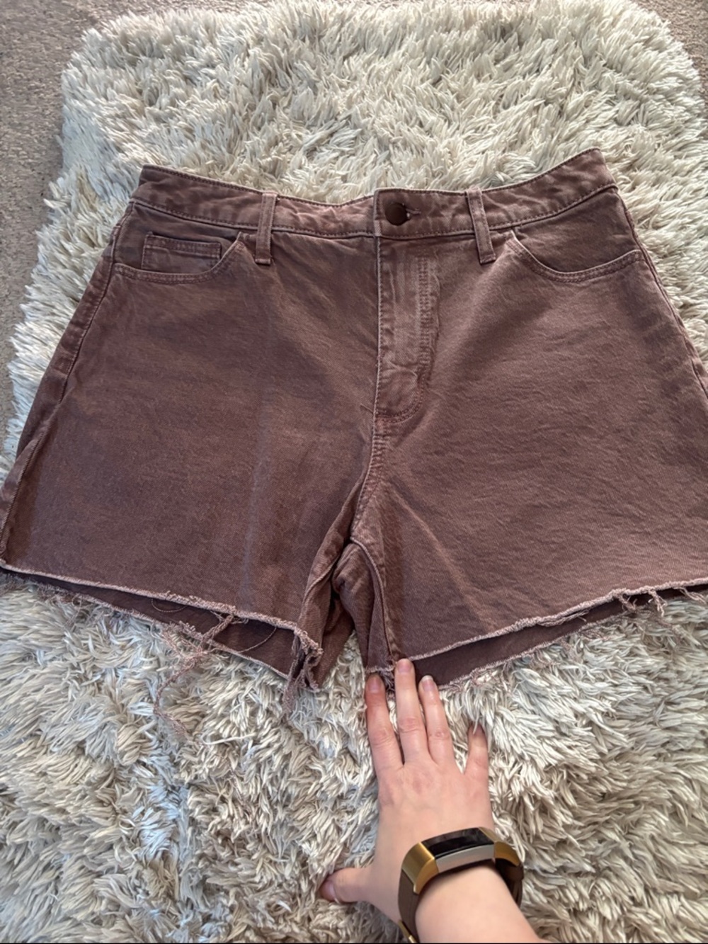 Universal Thread Raw-Hem High-Rise Jean Shorts in Dusty Brown size 6/28